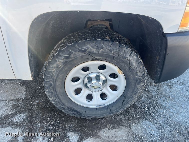 image for item DR7377 2012 Chevrolet Silverado 1500  Ext. Cab pickup truck