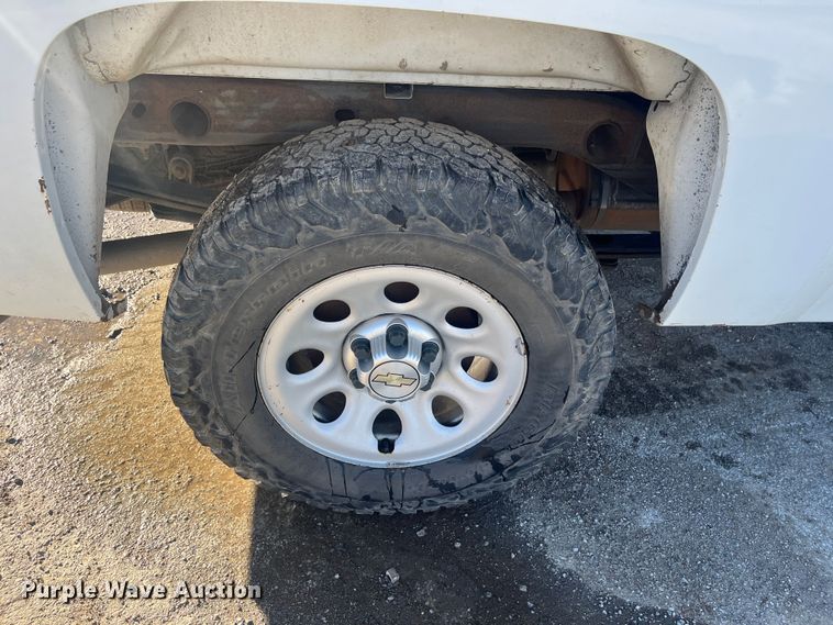 image for item DR7377 2012 Chevrolet Silverado 1500  Ext. Cab pickup truck