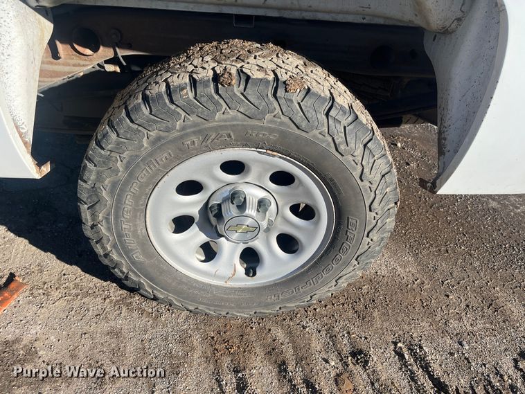 image for item DR7377 2012 Chevrolet Silverado 1500  Ext. Cab pickup truck