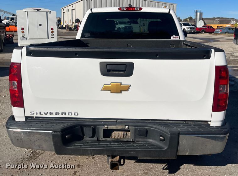 image for item DR7378 2013 Chevrolet Silverado 1500  Ext. Cab pickup truck