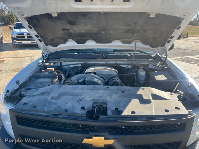 image for item DR7378 2013 Chevrolet Silverado 1500  Ext. Cab pickup truck