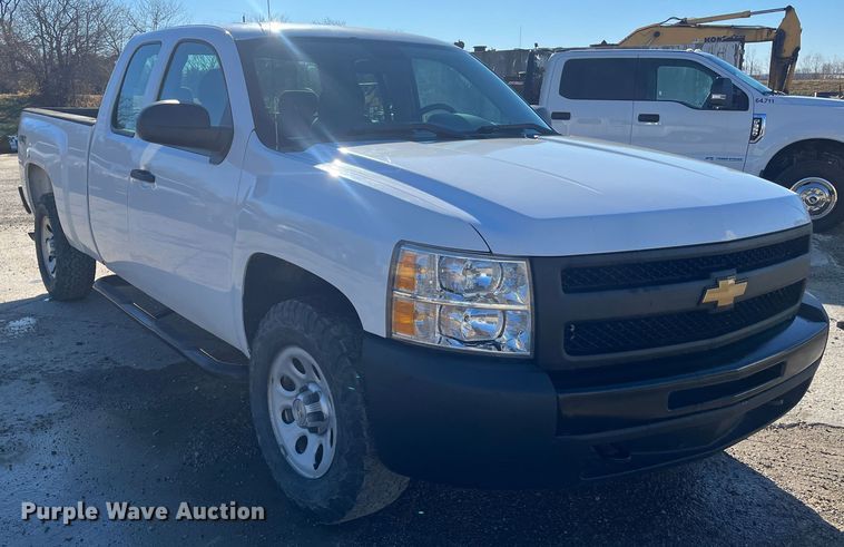image for item DR7379 2013 Chevrolet Silverado 1500  Ext. Cab pickup truck