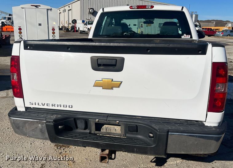 image for item DR7379 2013 Chevrolet Silverado 1500  Ext. Cab pickup truck