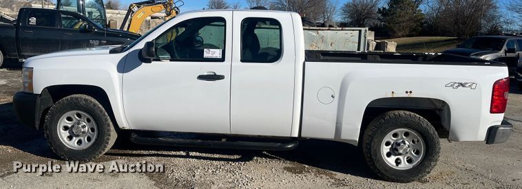 image for item DR7379 2013 Chevrolet Silverado 1500  Ext. Cab pickup truck