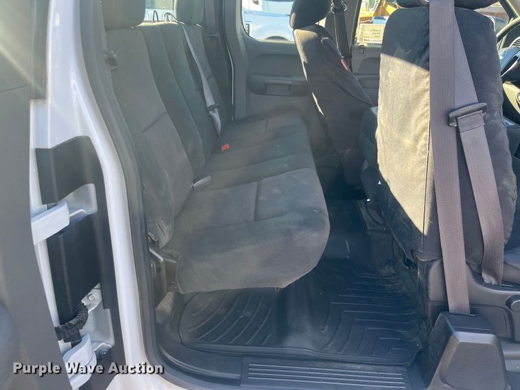 image for item DR7379 2013 Chevrolet Silverado 1500  Ext. Cab pickup truck