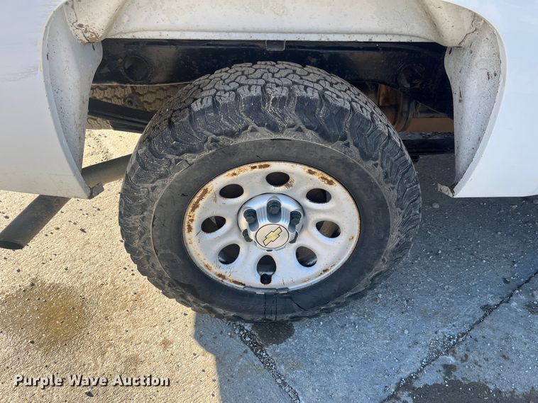 image for item DR7379 2013 Chevrolet Silverado 1500  Ext. Cab pickup truck