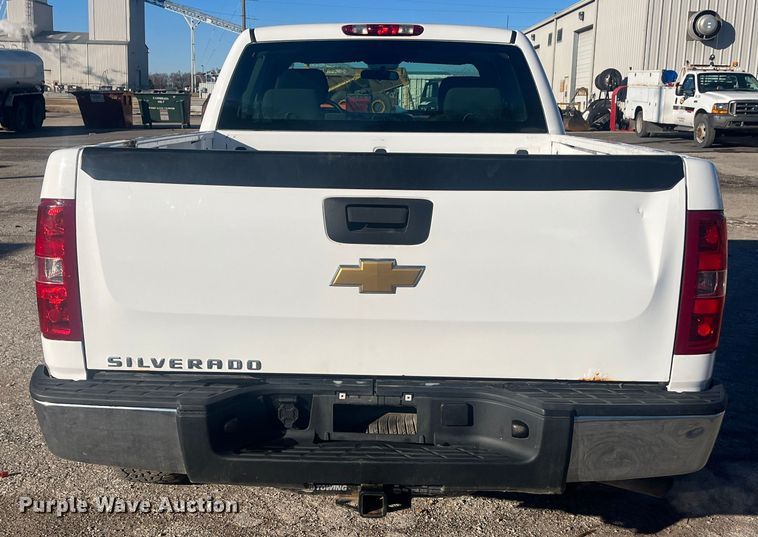 image for item DR7380 2013 Chevrolet Silverado 1500  Ext. Cab pickup truck