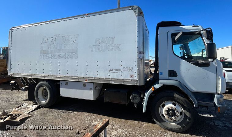image for item DR7381 2013 Kenworth K370  box truck
