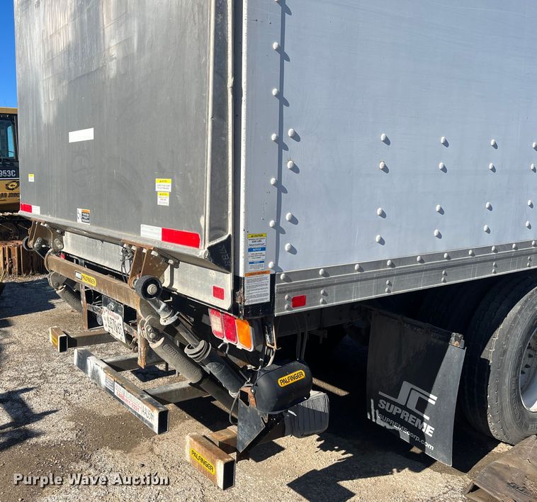 image for item DR7381 2013 Kenworth K370  box truck