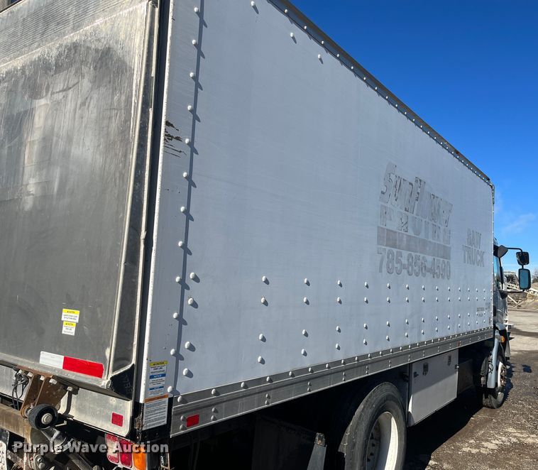 image for item DR7381 2013 Kenworth K370  box truck