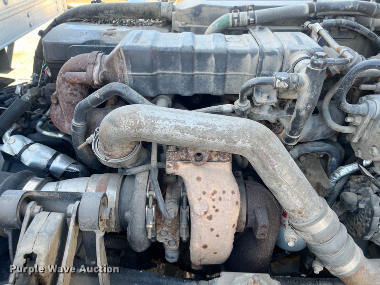 image for item DR7381 2013 Kenworth K370  box truck