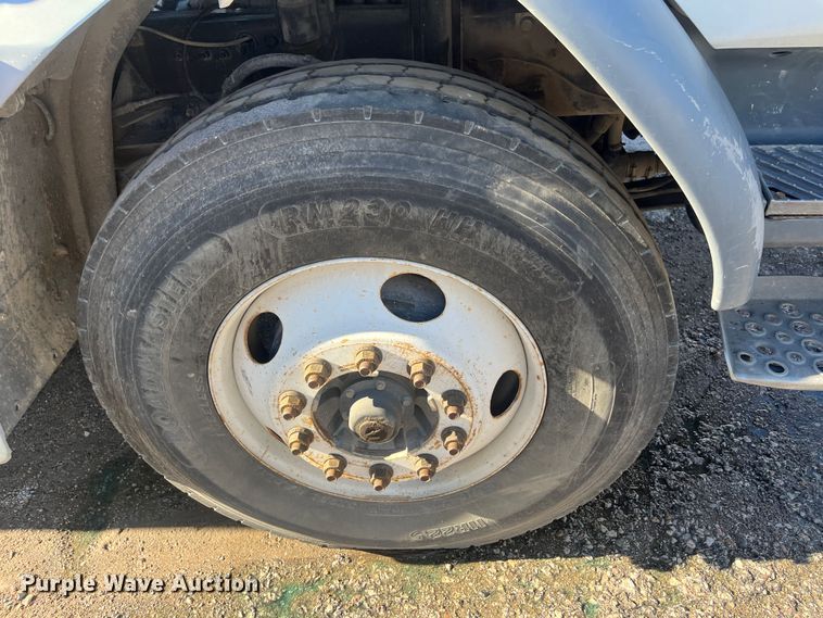 image for item DR7381 2013 Kenworth K370  box truck