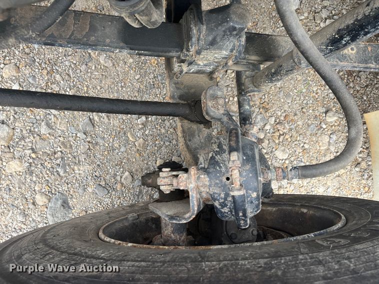 image for item DR7409 1990 Kenworth T800  dump truck