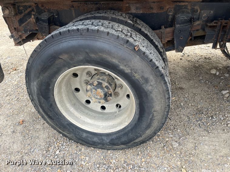 image for item DR7409 1990 Kenworth T800  dump truck