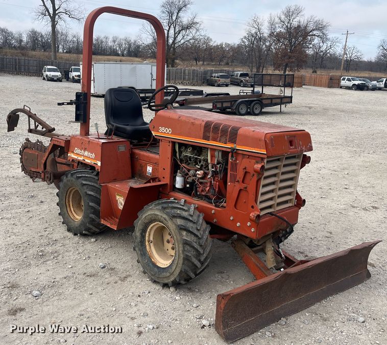 image for item DR7411 1993 Ditch Witch 3500DD  trencher