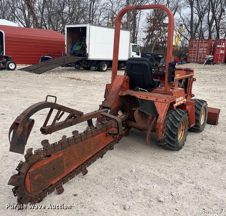 image for item DR7411 1993 Ditch Witch 3500DD  trencher