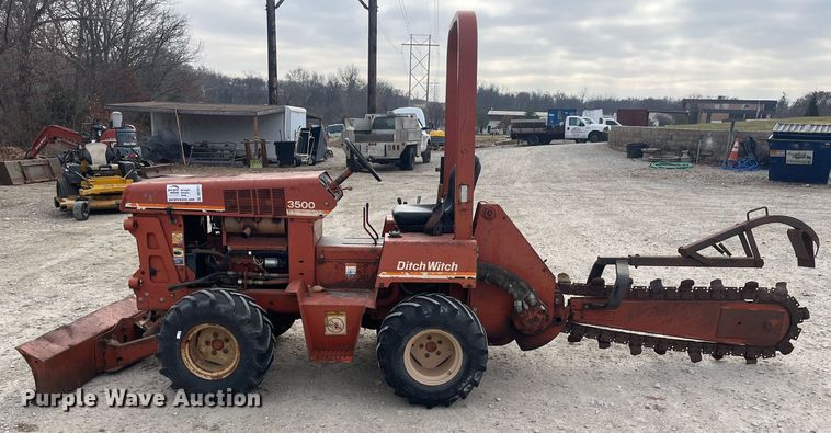 image for item DR7411 1993 Ditch Witch 3500DD  trencher