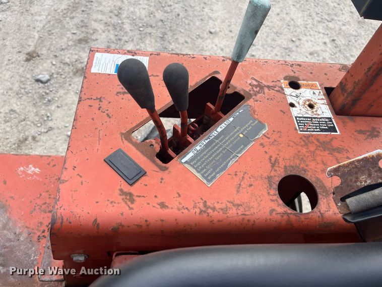 image for item DR7411 1993 Ditch Witch 3500DD  trencher