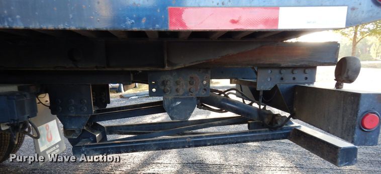 image for item DS1469 2012 Peterbilt 348  rollback truck