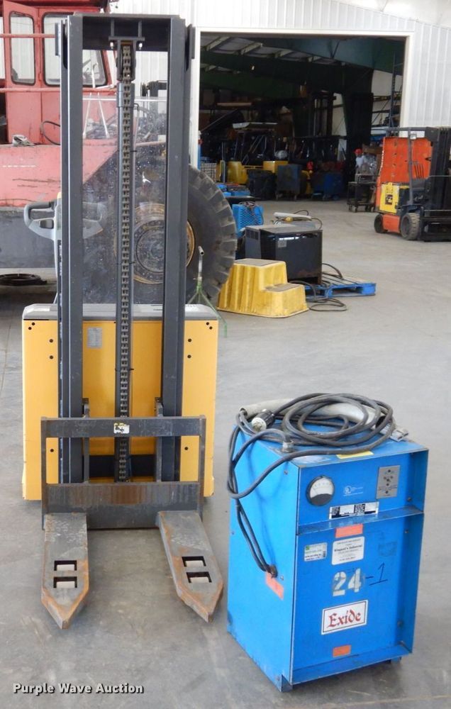 image for item DS1476 2010 Atlet PSH160ST320  forklift