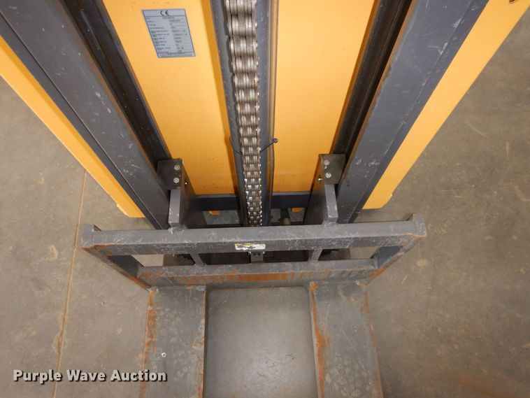 image for item DS1476 2010 Atlet PSH160ST320  forklift