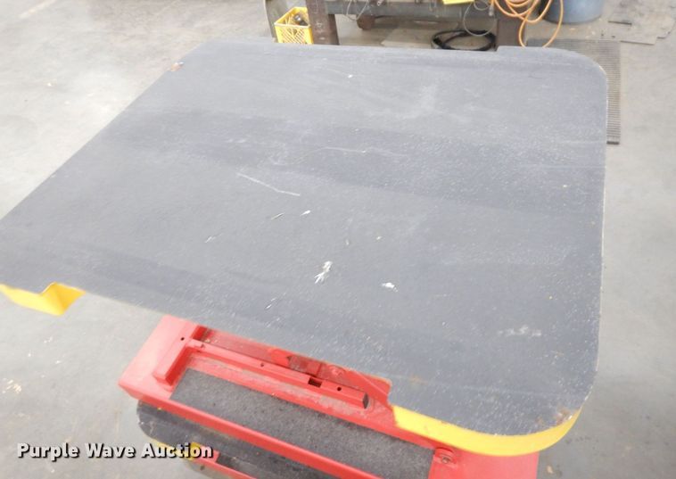 image for item DS1536 (12) Southworth Pallet Pal load levelers