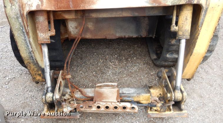 image for item DS1537 Gehl RT175  tracked skid steer loader