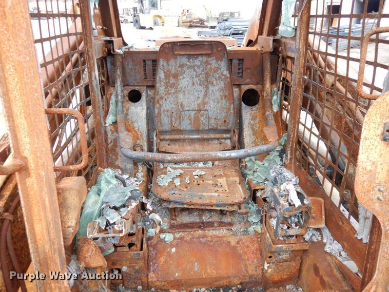 image for item DS1537 Gehl RT175  tracked skid steer loader