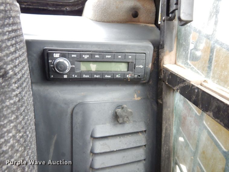 image for item DS1538 2018 Caterpillar 289D  tracked skid steer loader