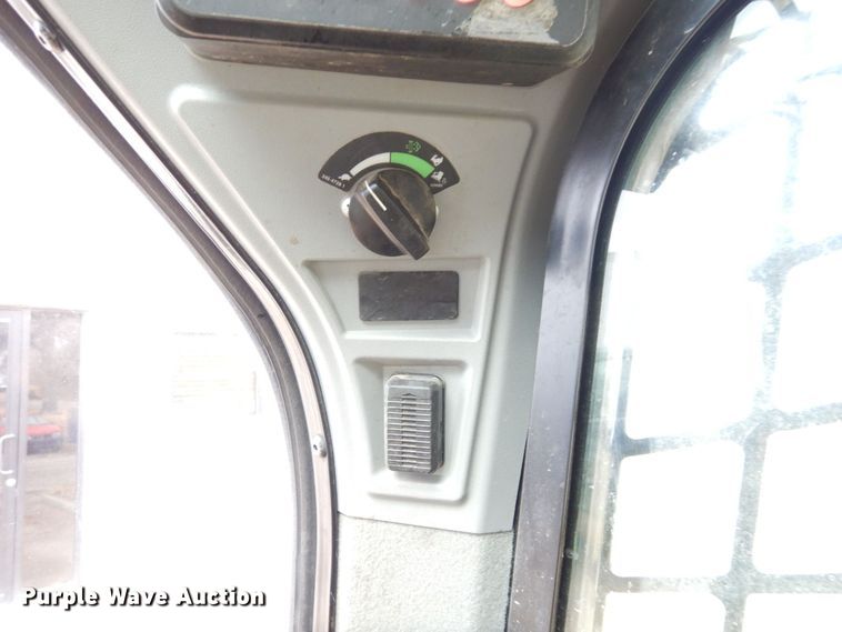 image for item DS1538 2018 Caterpillar 289D  tracked skid steer loader