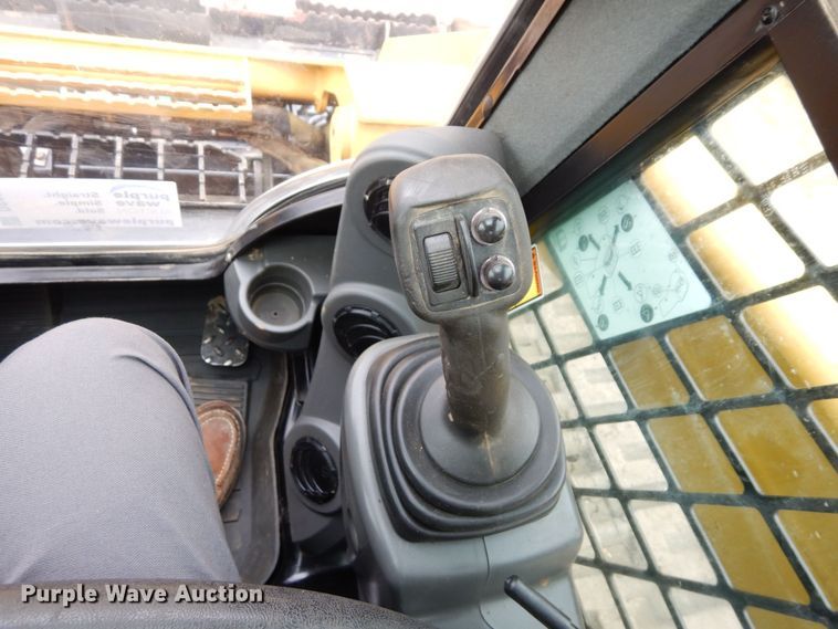 image for item DS1538 2018 Caterpillar 289D  tracked skid steer loader