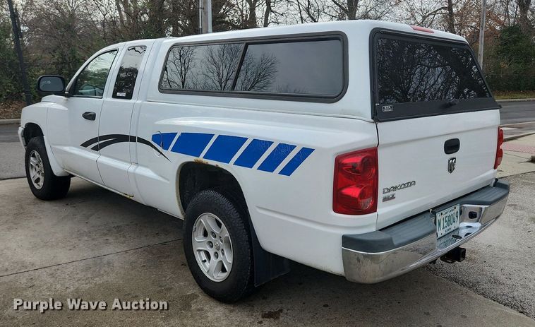 image for item EA9437 2006 Dodge Dakota SLT  Club Cab pickup truck