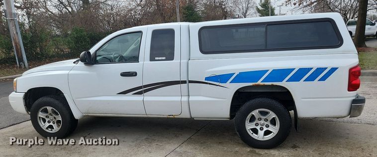 image for item EA9437 2006 Dodge Dakota SLT  Club Cab pickup truck