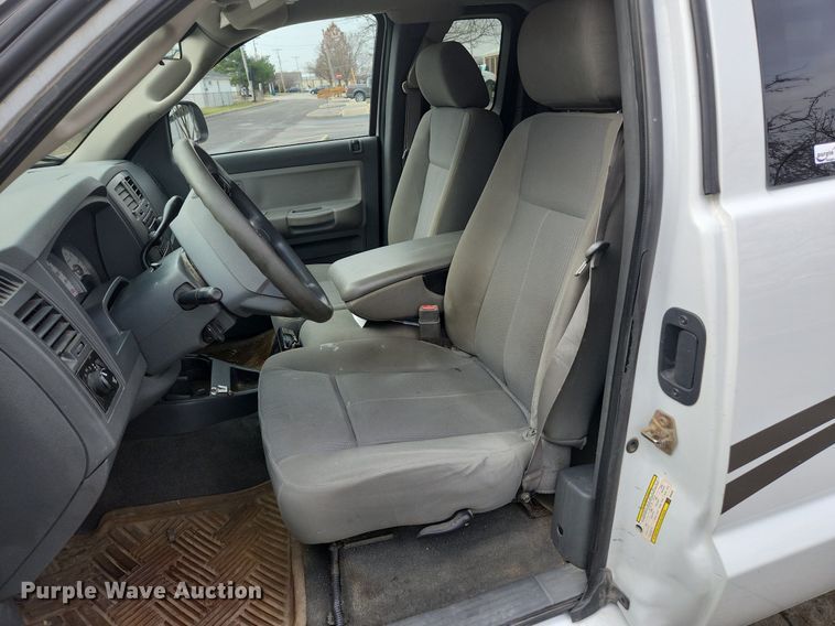 image for item EA9437 2006 Dodge Dakota SLT  Club Cab pickup truck