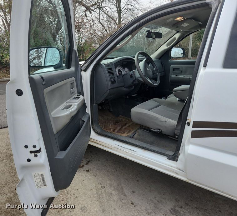 image for item EA9437 2006 Dodge Dakota SLT  Club Cab pickup truck