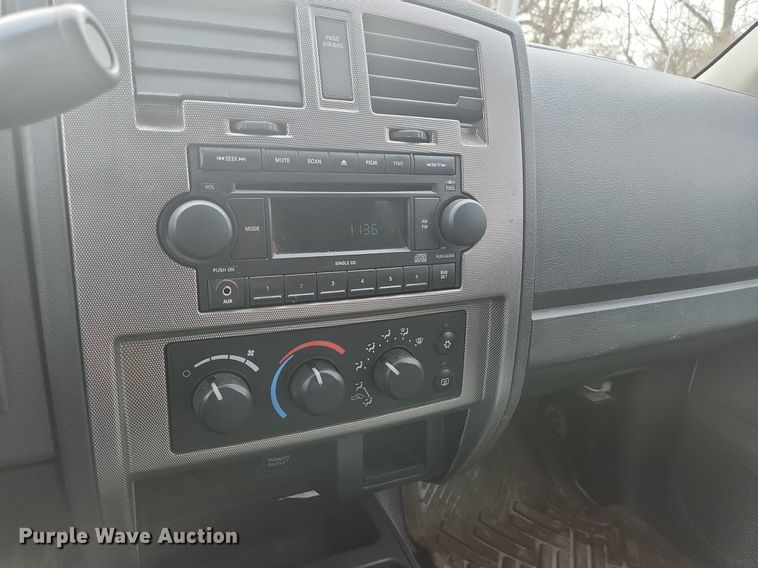 image for item EA9437 2006 Dodge Dakota SLT  Club Cab pickup truck