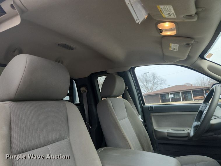 image for item EA9437 2006 Dodge Dakota SLT  Club Cab pickup truck