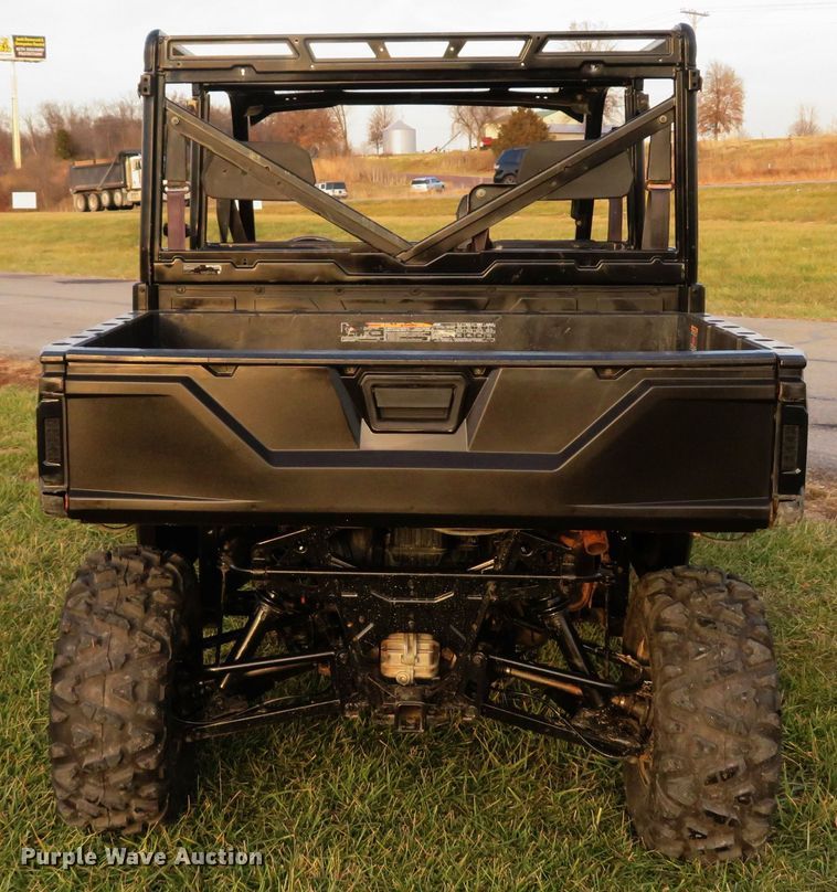 image for item FB9826 2018 Polaris Ranger 900 XP Crew  utility vehicle