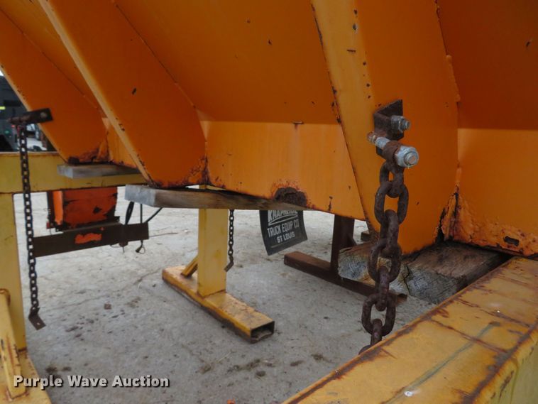 image for item FB9829 (2) spreader beds