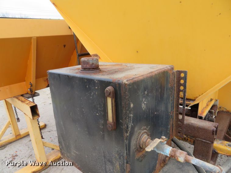 image for item FB9829 (2) spreader beds