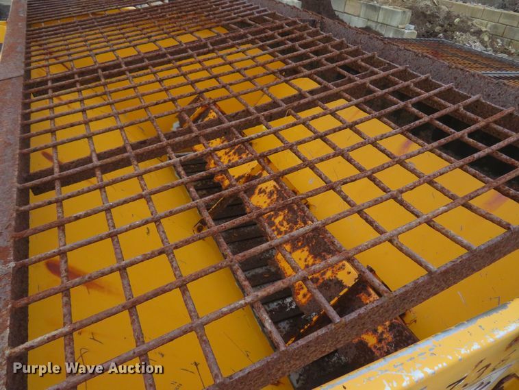 image for item FB9829 (2) spreader beds