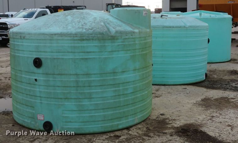 image for item FB9830 (3) poly tanks