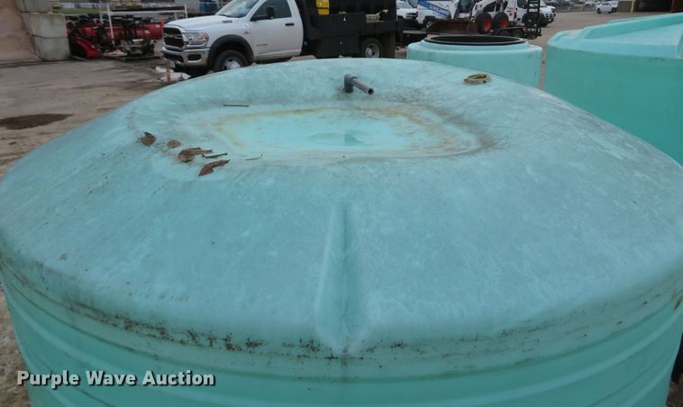 image for item FB9830 (3) poly tanks