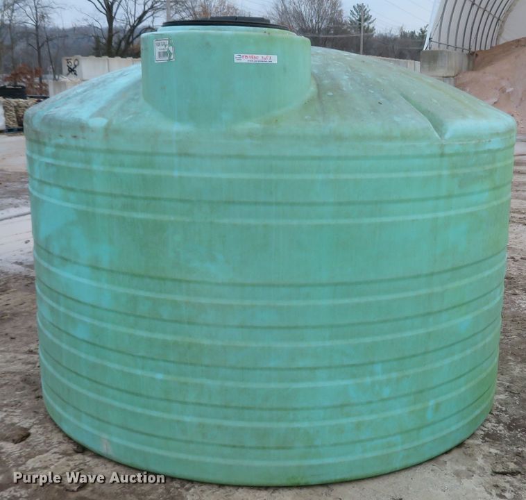 image for item FB9830 (3) poly tanks