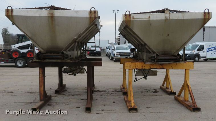 image for item FB9831 (2) Swenson spreader beds