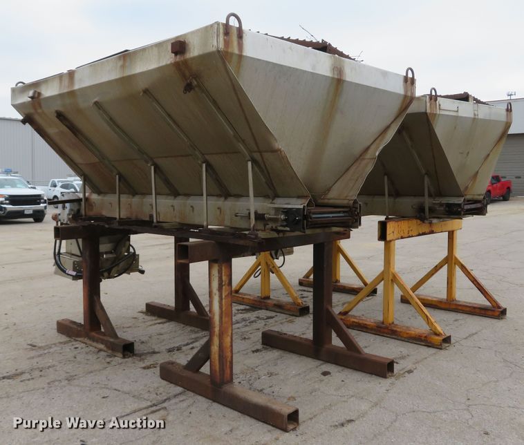 image for item FB9831 (2) Swenson spreader beds