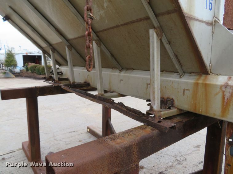 image for item FB9831 (2) Swenson spreader beds