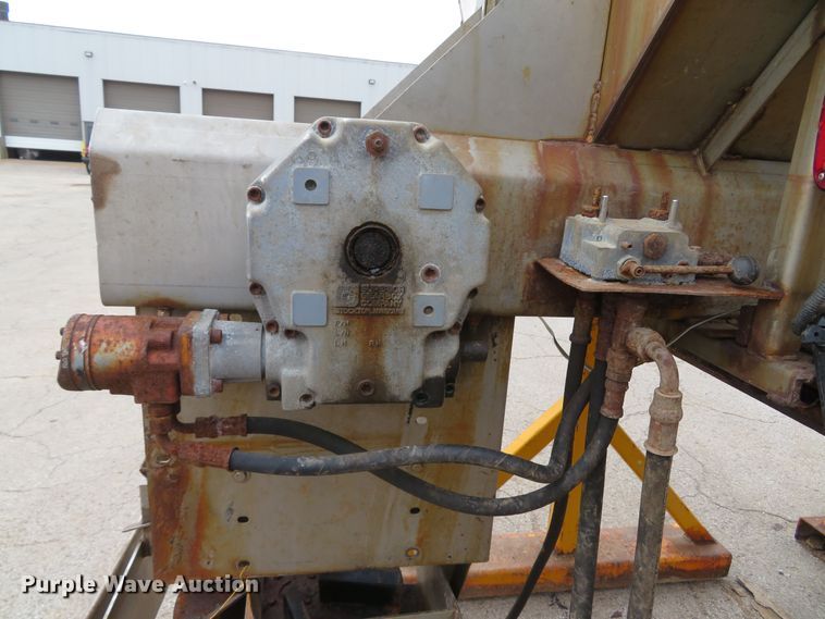 image for item FB9831 (2) Swenson spreader beds