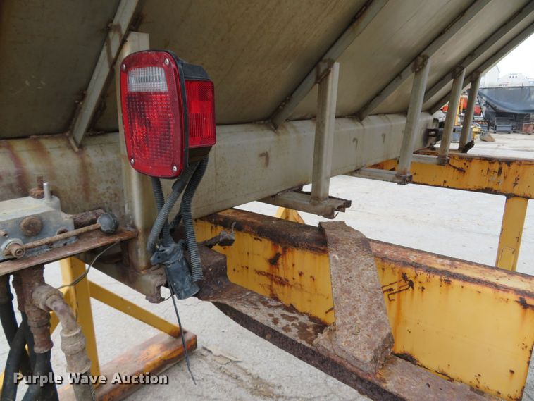 image for item FB9831 (2) Swenson spreader beds