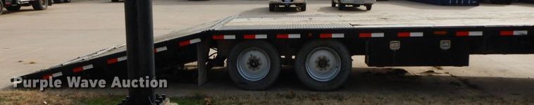 image for item HG9265 2015 Load Trail  equipment trailer